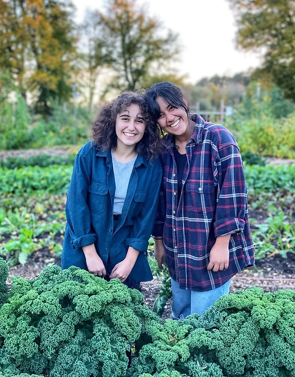 Rana Toprak och Sanaz Kalantari. Foto: Rotad & jordad Ⓒ